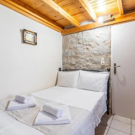 Nyaraló 'lazaros' Seastone House Next To The Sea In Mani *